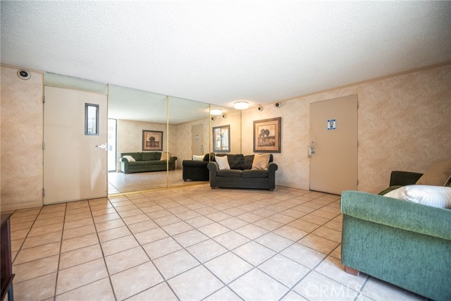 Detail Gallery Image 28 of 33 For 2772 2a E 2nd St #A2,  Long Beach,  CA 90803 - 2 Beds | 2 Baths