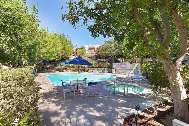 Detail Gallery Image 29 of 33 For 4185 Colfax Ave #D,  Studio City,  CA 91604 - 3 Beds | 3 Baths