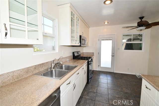 Detail Gallery Image 12 of 34 For 1751 W 244th St, Torrance,  CA 90501 - 3 Beds | 1 Baths