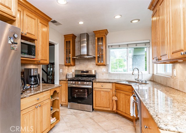 14 Rainbow Ridge Road, Phillips Ranch CA: https://media.crmls.org/medias/52d09a3f-16b0-483a-b93c-df37e07999d0.jpg