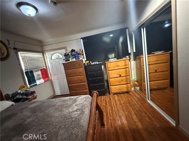 Detail Gallery Image 30 of 51 For 2520 Ohio Ave, South Gate,  CA 90280 - 6 Beds | 4 Baths