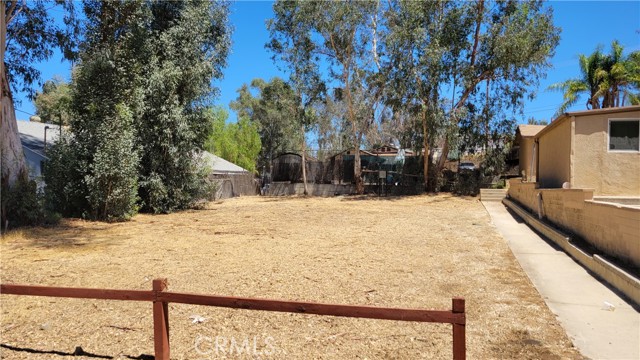 Detail Gallery Image 2 of 11 For 23960 Norma Dr, Menifee,  CA 92587 - 6 Beds | 4 Baths