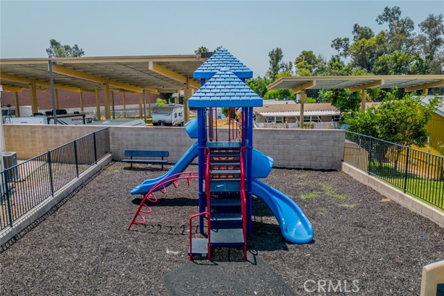 Detail Gallery Image 36 of 37 For 22111 Newport Ave #5,  Grand Terrace,  CA 92313 - 3 Beds | 2 Baths