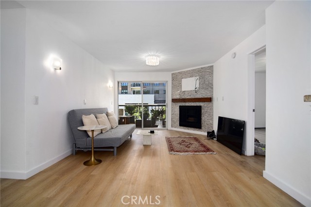 21400 Burbank Boulevard, 202 photo 3