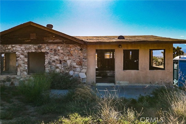 Detail Gallery Image 4 of 58 For 8626 La Contenta Rd, Yucca Valley,  CA 92284 - 2 Beds | 1 Baths