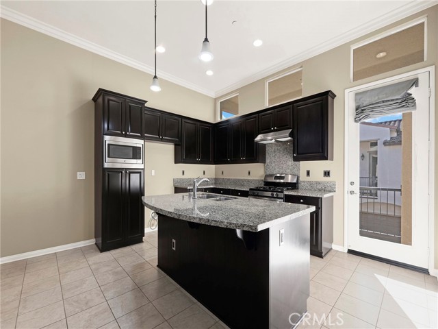 Detail Gallery Image 11 of 35 For 11244 Paseo Del Cielo, Porter Ranch,  CA 91326 - 2 Beds | 2 Baths