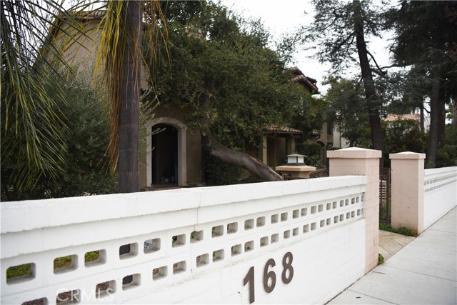 Detail Gallery Image 24 of 25 For 168 S Sierra Madre Bld #304,  Pasadena,  CA 91107 - 3 Beds | 2 Baths