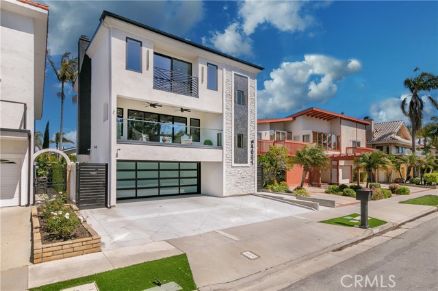 4651 Los Patos Avenue, Huntington Beach CA: https://media.crmls.org/medias/52d3ec65-c324-4486-b5ee-8f6771c9d0b3.jpg