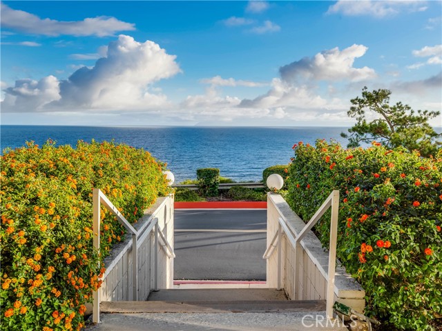 32700 Coastsite Drive, Rancho Palos Verdes, California 90275, 2 Bedrooms Bedrooms, ,2 BathroomsBathrooms,Residential,Sold,Coastsite,PV21196950