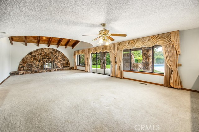 668 E Sunset N Drive, Redlands CA: https://media.crmls.org/medias/52d46c1b-6d87-4791-a745-e6590c926dfd.jpg