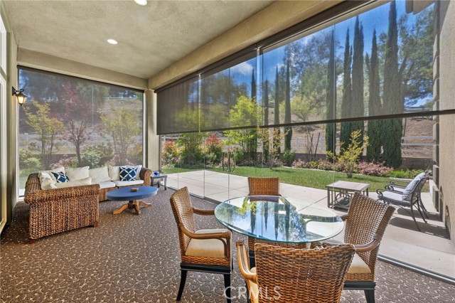 38565 Celine Cove, Murrieta CA: https://media.crmls.org/medias/52d473c1-f7c8-4cdf-ac1e-4484494e59a6.jpg