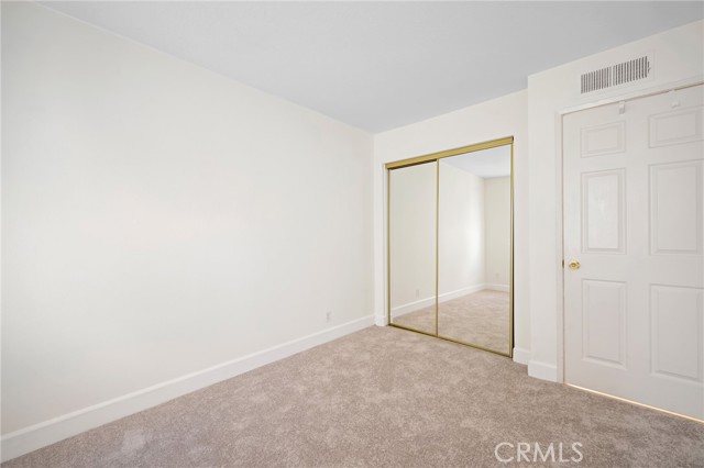 Detail Gallery Image 16 of 20 For 7045 Woodley Ave #212,  Van Nuys,  CA 91406 - 2 Beds | 2 Baths