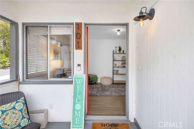 Detail Gallery Image 3 of 45 For 101 E 35th St, Long Beach,  CA 90807 - 3 Beds | 1 Baths
