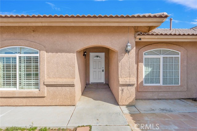 Detail Gallery Image 5 of 51 For 12865 Barbet Rd, Phelan,  CA 92371 - 3 Beds | 2/1 Baths