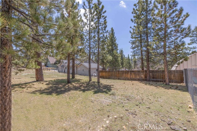 Detail Gallery Image 29 of 40 For 39791 Forest, Big Bear Lake,  CA 92315 - 3 Beds | 2 Baths