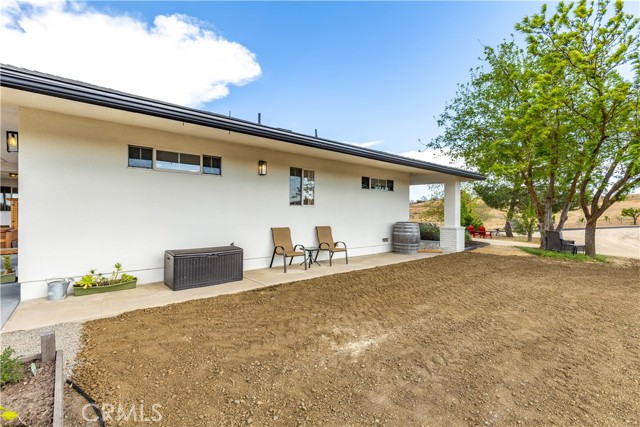 3150 Bluegrass Place, Creston CA: https://media.crmls.org/medias/52d5f0d0-21aa-4f80-83e5-01fbd74fd81c.jpg