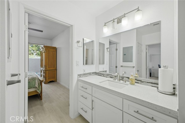 Detail Gallery Image 17 of 35 For 434 E Spruce #100,  Inglewood,  CA 90301 - 1 Beds | 1 Baths