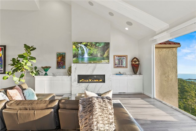 23 Saint Maxime, Laguna Niguel CA: https://media.crmls.org/medias/52d861ed-8b85-4f55-8366-f698c13a91e4.jpg