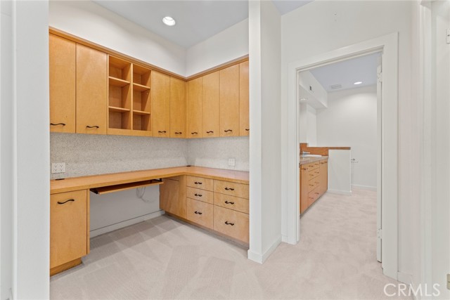 Detail Gallery Image 20 of 39 For 6 Rue Marseille, Newport Beach,  CA 92660 - 3 Beds | 2/1 Baths