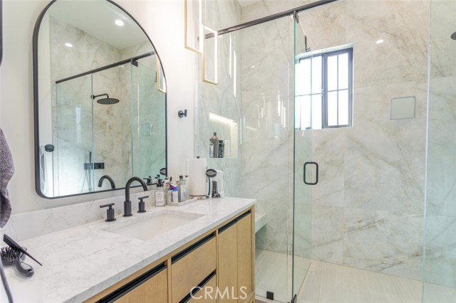 Detail Gallery Image 56 of 70 For 7714 Lasaine Ave, Northridge,  CA 91325 - 3 Beds | 4 Baths