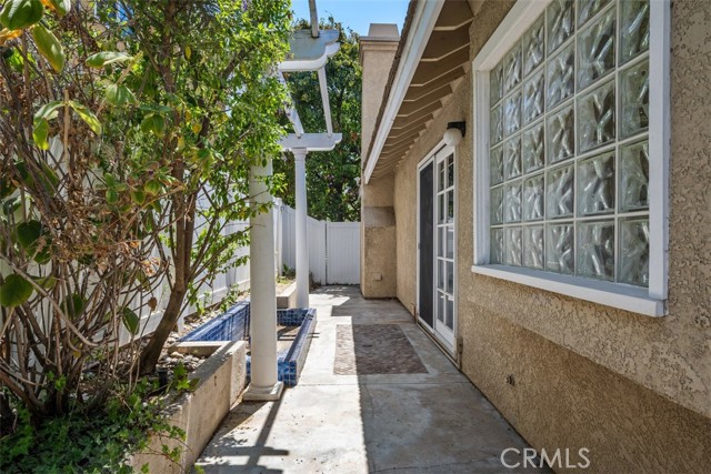 Detail Gallery Image 17 of 19 For 3327 Sterling Dr, Corona,  CA 92882 - 3 Beds | 2 Baths