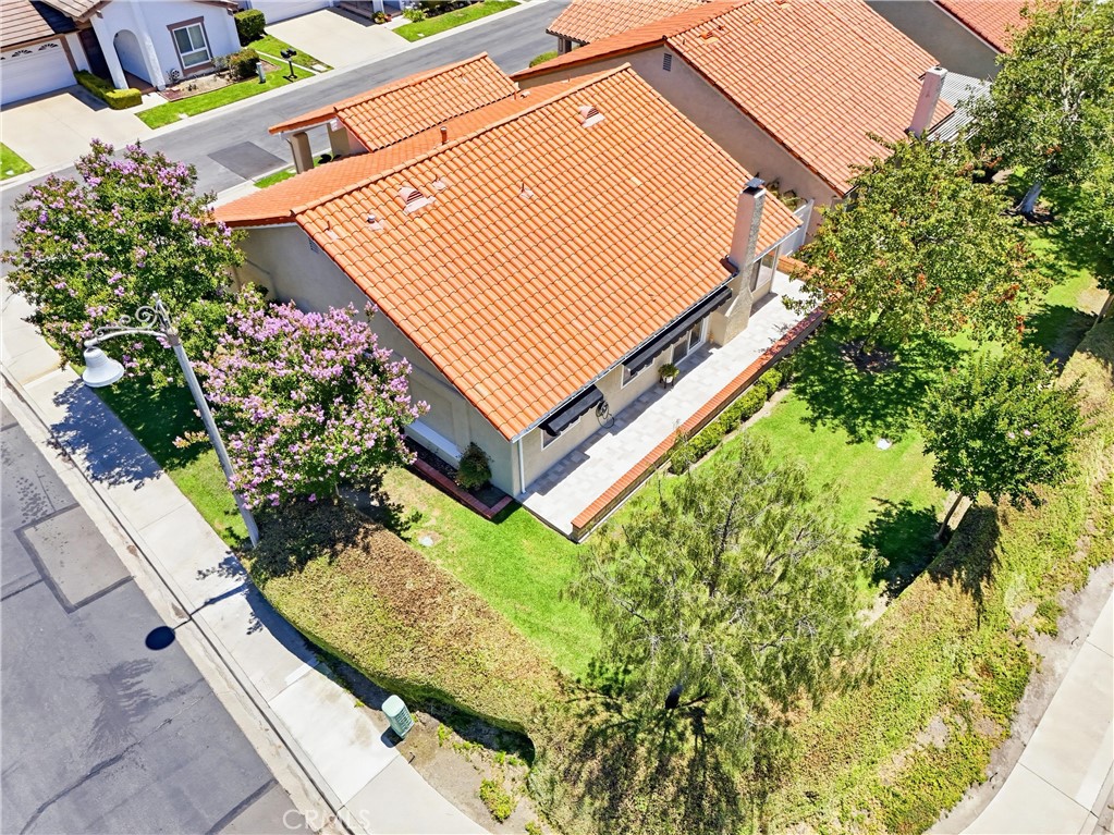 https://media.crmls.org/medias/52daf1d7-a0ac-48ab-822b-91887770aa76.jpg?preset=X-Large