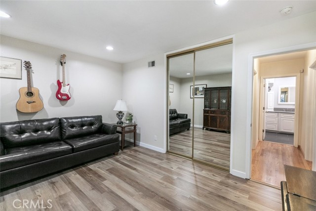 3033 Hopeton Road, La Crescenta CA: https://media.crmls.org/medias/52dc4ebd-80e4-454d-a28e-c34e6fd91409.jpg