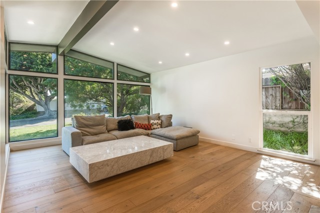 39 Shady Vista Road, Rolling Hills Estates, California 90274, 3 Bedrooms Bedrooms, ,2 BathroomsBathrooms,Residential,Sold,Shady Vista,SB22045162