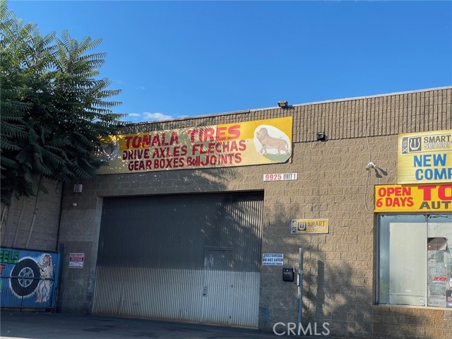 9925 San Fernando Road, Pacoima CA: https://media.crmls.org/medias/52dd6de4-f21b-47b8-8391-b06f3f747132.jpg