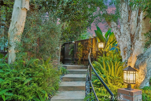 Detail Gallery Image 29 of 32 For 713 9th St #3,  Santa Monica,  CA 90402 - 3 Beds | 3 Baths