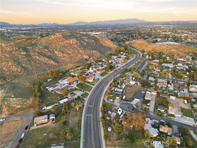 Detail Gallery Image 23 of 27 For 10233 Clara Vista, Riverside,  CA 92503 - 2 Beds | 1 Baths