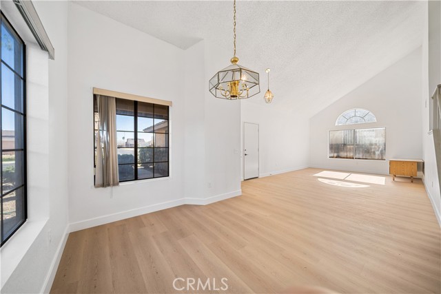 Detail Gallery Image 6 of 29 For 12466 Highgate, Victorville,  CA 92395 - 2 Beds | 2/1 Baths