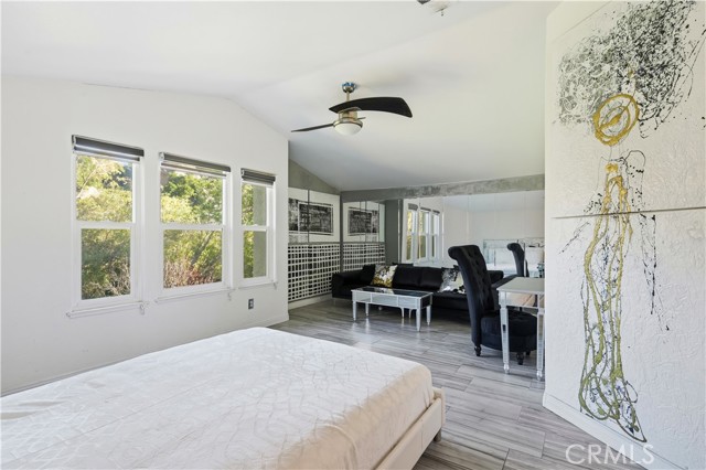 Detail Gallery Image 33 of 55 For 22350 Heritage Pass, Chatsworth,  CA 91311 - 2 Beds | 2/1 Baths