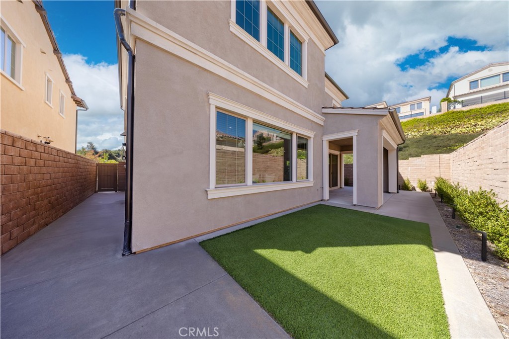 MLS #OC25171450 img 35