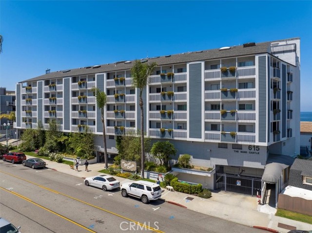 615 Esplanade, Redondo Beach, California 90277, 1 Bedroom Bedrooms, ,1 BathroomBathrooms,Residential,Sold,Esplanade,SB24012531