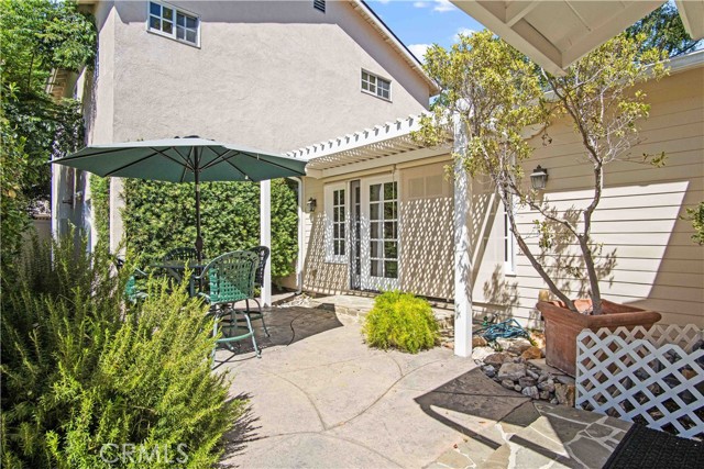 Detail Gallery Image 20 of 38 For 15103 Hartsook St, Sherman Oaks,  CA 91403 - 3 Beds | 2 Baths