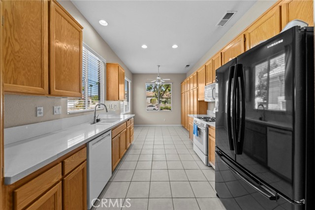 Detail Gallery Image 11 of 44 For 23727 Corte Andar, Murrieta,  CA 92562 - 2 Beds | 2 Baths