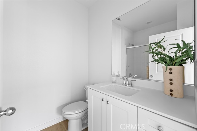 Detail Gallery Image 19 of 25 For 9423 1/2 N Sepulveda Blvd. #3,  North Hills,  CA 91343 - 2 Beds | 2/1 Baths
