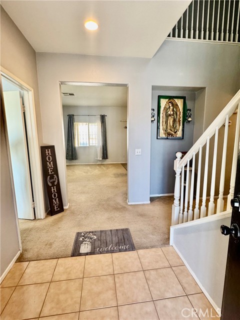 10506 Lee Avenue, Adelanto CA: https://media.crmls.org/medias/52e2826e-0caf-495b-bef8-e68f448a410c.jpg