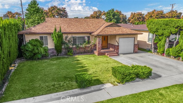 Detail Gallery Image 1 of 42 For 12137 Cornuta Ave, Downey,  CA 90242 - 3 Beds | 1 Baths