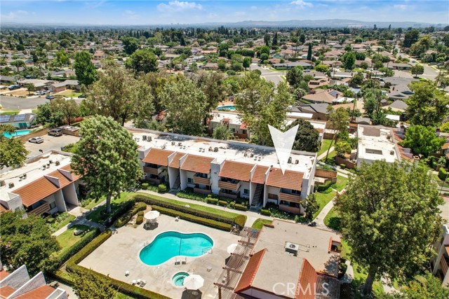 17562 Vandenberg Lane, Tustin CA: https://media.crmls.org/medias/52e47399-6f75-483e-900e-ad3e75d9fe5f.jpg
