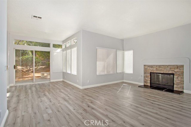 Detail Gallery Image 11 of 22 For 39990 Coliseum Way, Murrieta,  CA 92562 - 5 Beds | 3 Baths