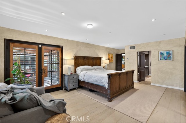 Detail Gallery Image 34 of 75 For 5526 Fulton, Sherman Oaks,  CA 91401 - 3 Beds | 3 Baths