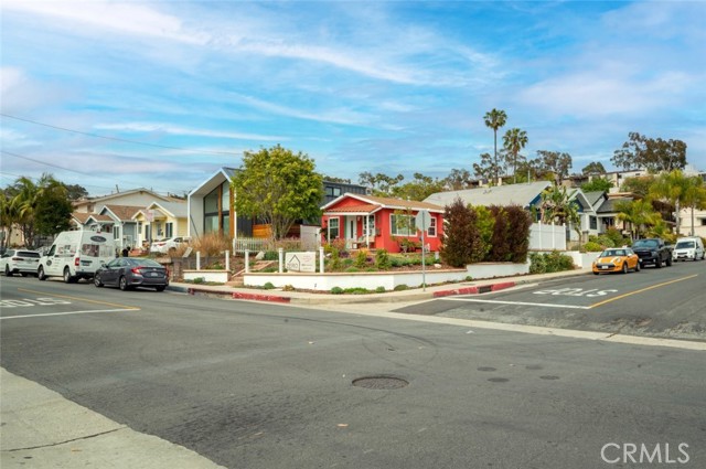 Detail Gallery Image 39 of 45 For 1906 Junipero Ave, Signal Hill,  CA 90755 - 2 Beds | 1 Baths