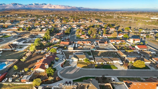 6834 Phoenix Court, Hesperia CA: https://media.crmls.org/medias/52e590da-dffe-4b33-ab44-4745652e74bc.jpg