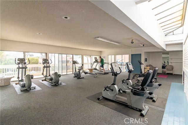 Detail Gallery Image 27 of 45 For 635 S Prospect Ave #101,  Redondo Beach,  CA 90277 - 2 Beds | 2 Baths