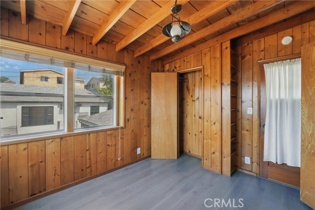 1327 S Burnside Avenue, Los Angeles CA: https://media.crmls.org/medias/52e6732d-e1ec-4ea6-bd30-ef95e78e6873.jpg