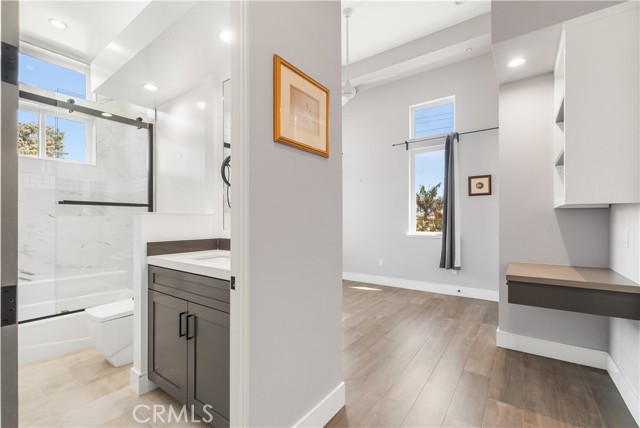 Detail Gallery Image 38 of 50 For 1303 Harkness Ln, Redondo Beach,  CA 90278 - 5 Beds | 4/1 Baths