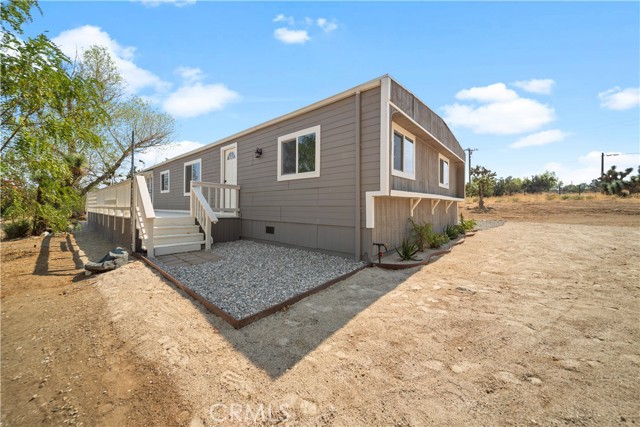 Detail Gallery Image 6 of 32 For 9889 Oldstone Rd, Pinon Hills,  CA 92372 - 4 Beds | 2 Baths