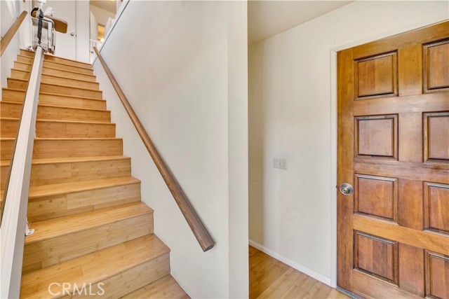 Detail Gallery Image 3 of 38 For 113 Tremont St, Avalon,  CA 90704 - 3 Beds | 2/1 Baths